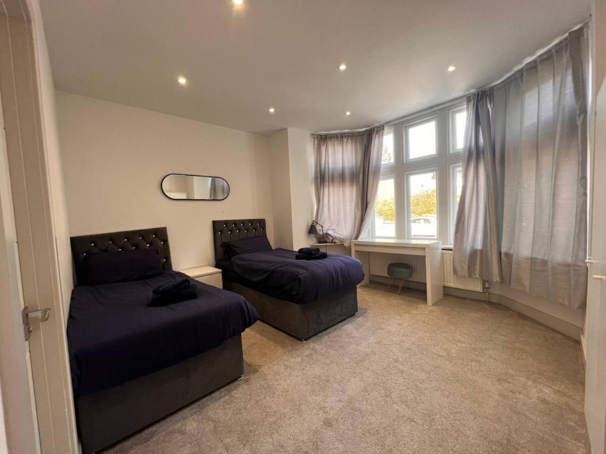 Star London Finchley Road 3-Bed Oasis With Garden Londres Exterior foto